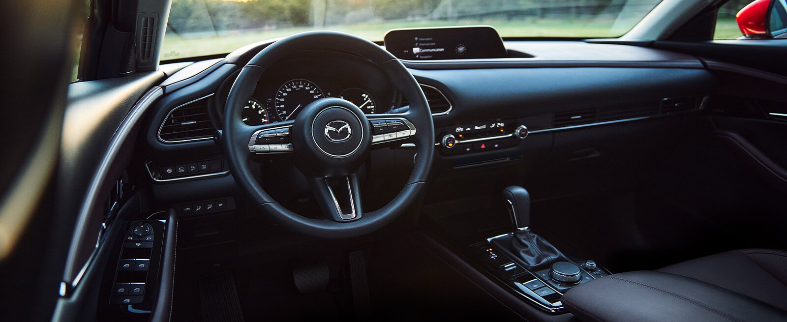 Pantalla de 10,25'' con Mazda Connect, Android Auto y conexión inalámbrica para iPhone
